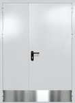 Полуторапольная глухая дверь ei-60 с отбойниками и ручками «антипаника» (цвет светло-серый RAL 7047)
